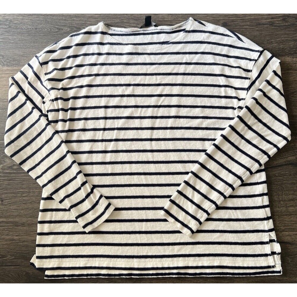 J Crew Women’s Sweatshirt Striped Light Chic Size Medium Cute Casual Loungewear